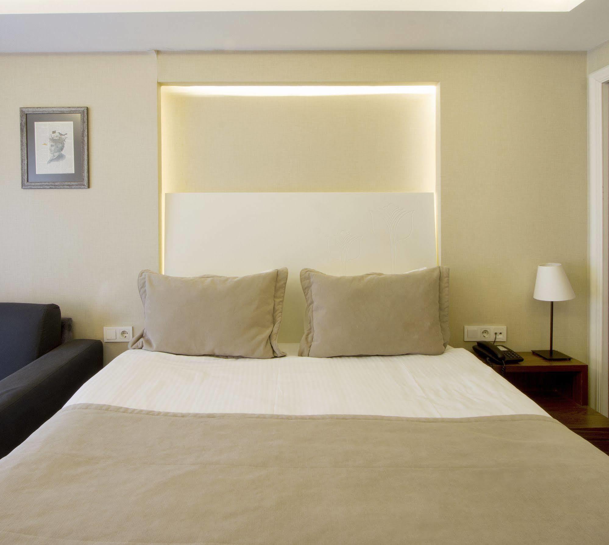 Aston Hotel Taksim Стамбул Экстерьер фото