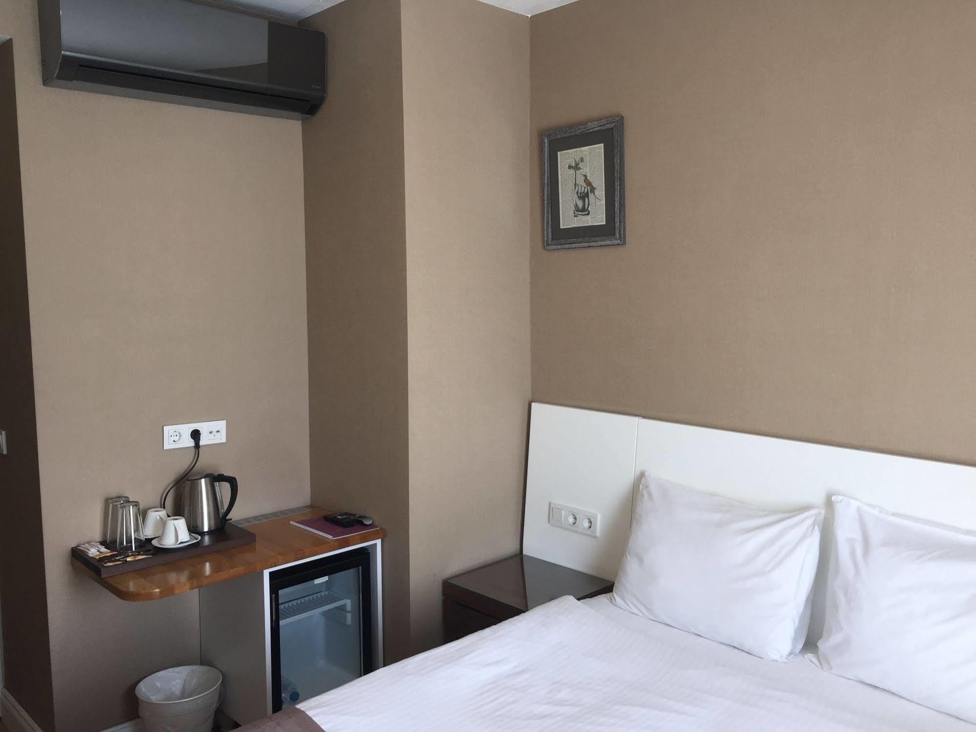Aston Hotel Taksim Стамбул Экстерьер фото